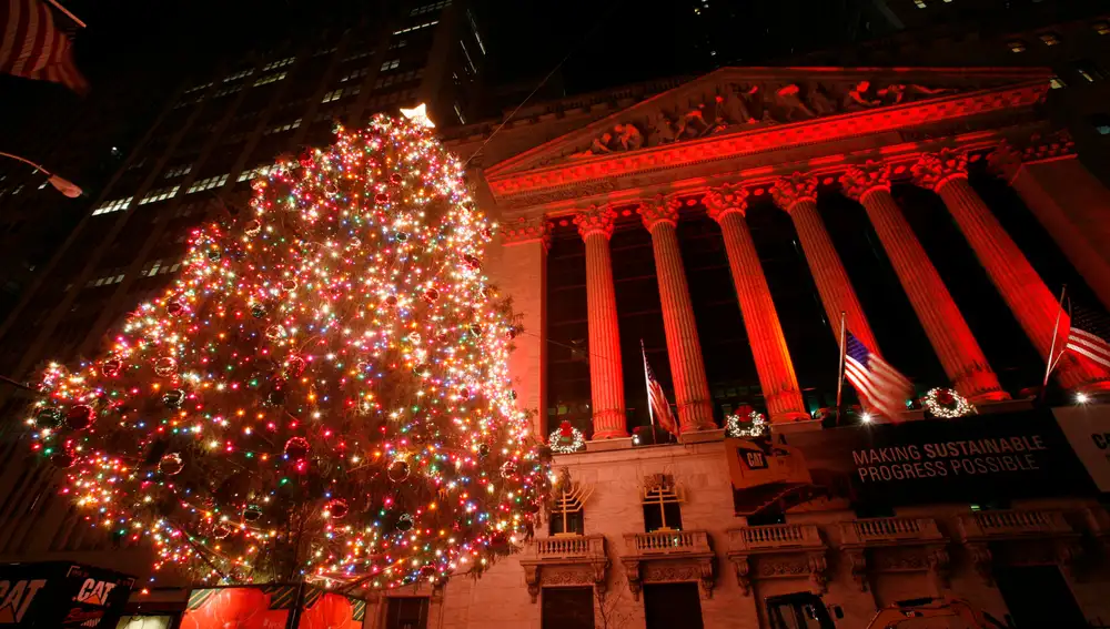 Toda la ciudad de Nueva York se engalana para celebrar la Navidad