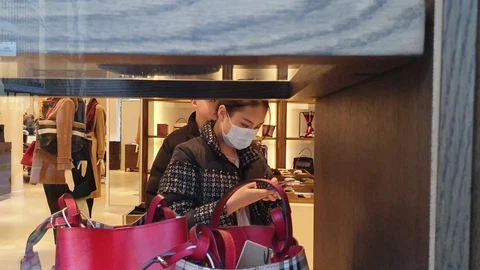 Cliente china comprando