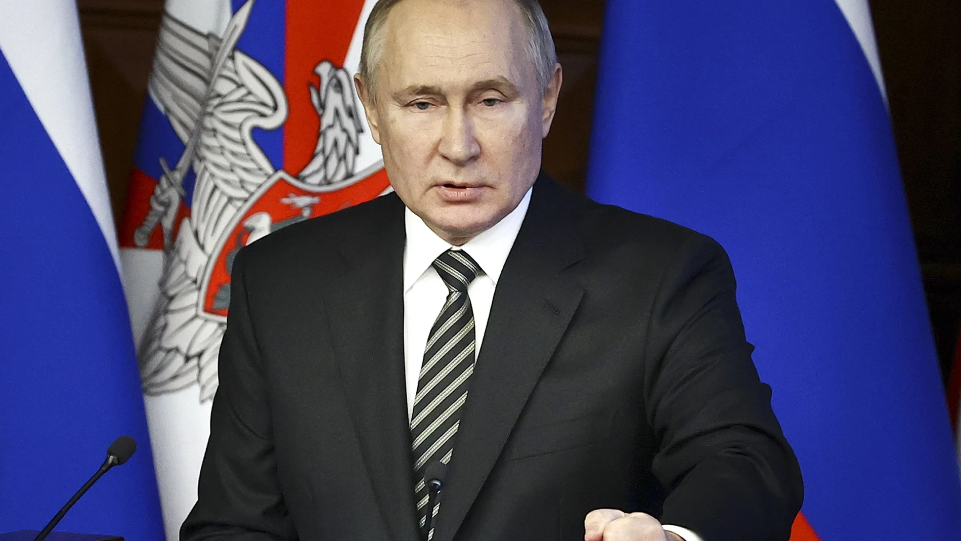 Las autoridades de Rusia y Ucrania llevan las últimas semanas elevando su pulso político con acusaciones cruzadas sobre una ofensiva militar inminente