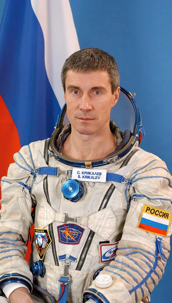 Astronauta de Roscosmos Sergei Krikalev, ingeniero de vuelo de la Expedición 11. Centro de Entrenamiento de Cosmonautas Gagarin