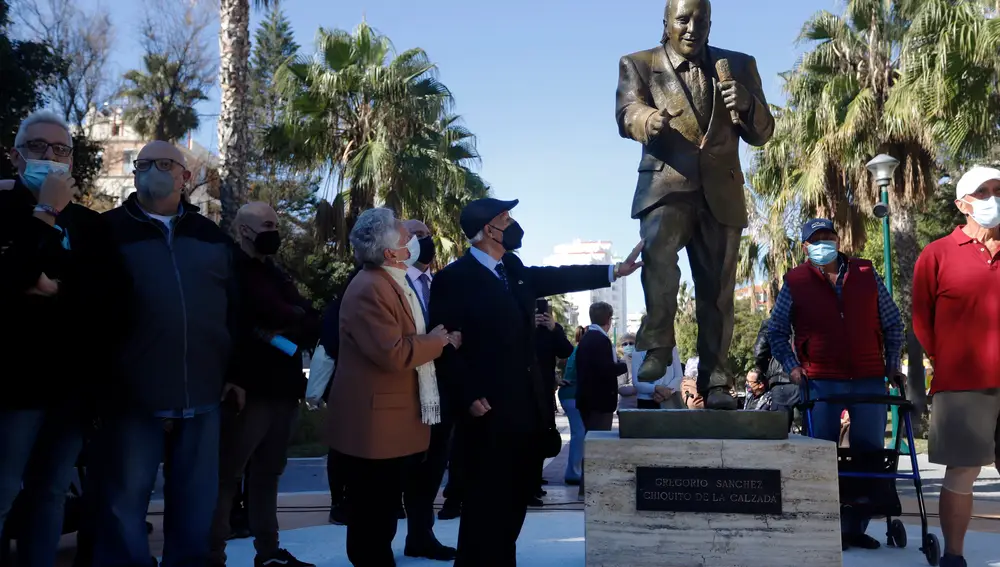 Inauguración de la nueva escultura al humorista malagueño Gregorio Sánchez, Chiquito de la Calzada, ubicada en el parque público que lleva su propio nombre, a 29 de diciembre de 2021 en Málaga (Andalucía, España) 29 DICIEMBRE 2021 Álex Zea / Europa Press 29/12/2021