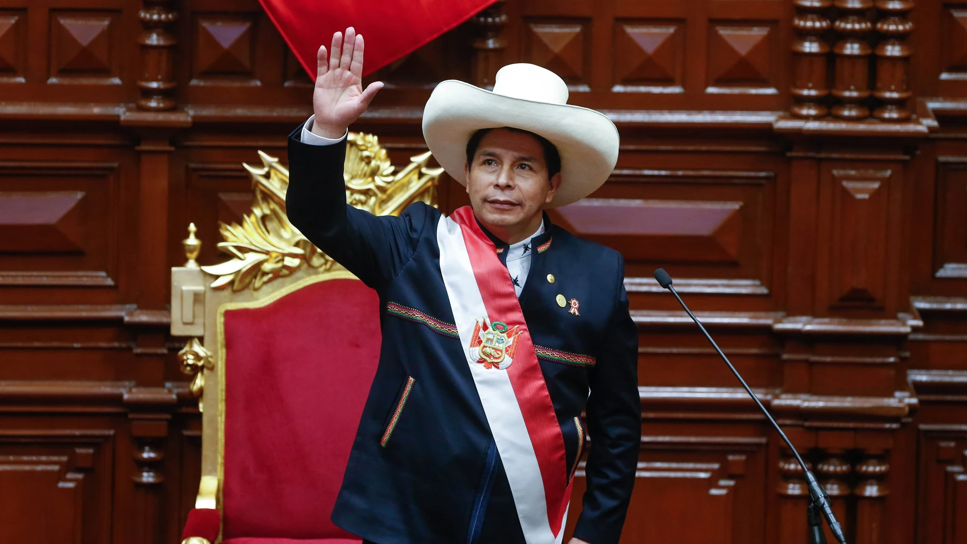 Pedro Castillo durante su investidura como presidente de Perú. PERUVIAN PRESIDENTIAL PRESS / XINHUA NEWS 28/12/2021 ONLY FOR USE IN SPAIN