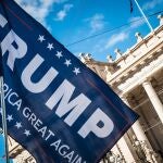 Bandera en apoyo de Donald Trump 02/01/2022