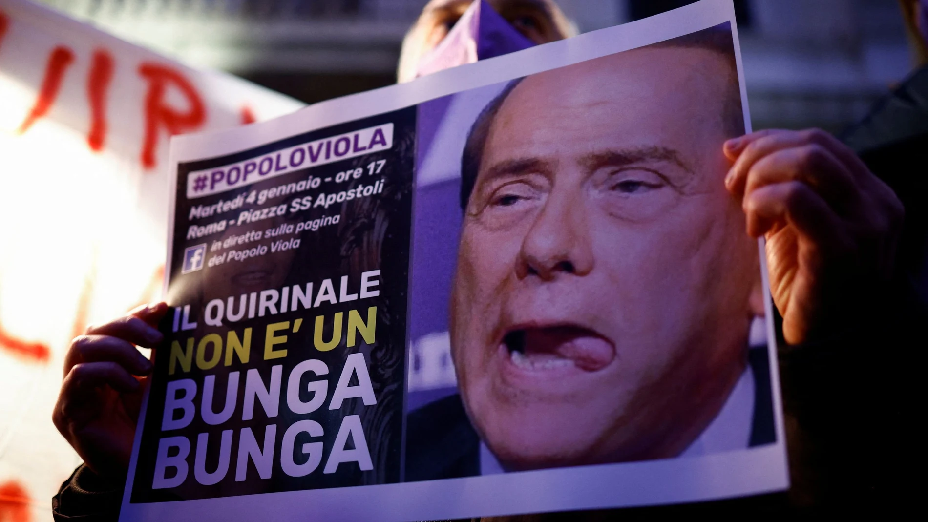 El "Quirinal no es un Bunga Bunga": protestas en Roma contra la candidatura del ex primer ministro Silvio Berlusconi a la presidencia de Italia