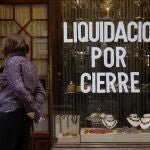 Un negocio de Madrid anuncia una liquidación de productos por cierre