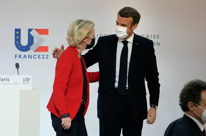 La UE respalda la postura de Macron respecto a los no vacunados 