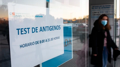 Realización de test de antígenos