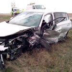 Accidente de tráfico entre dos turismos en el kilómetro 255 de la carretera N-601, en Ceínos de Campos (Valladolid), en el que una persona falleció y otras tres resultaron heridas