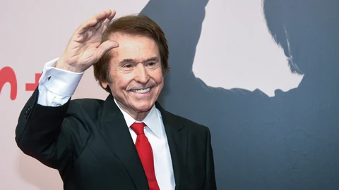 Raphael durante el estreno de "Raphaelismo". José Oliva / Europa Press