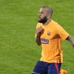 Dani Alves, en un entrenamiento del Barcelona