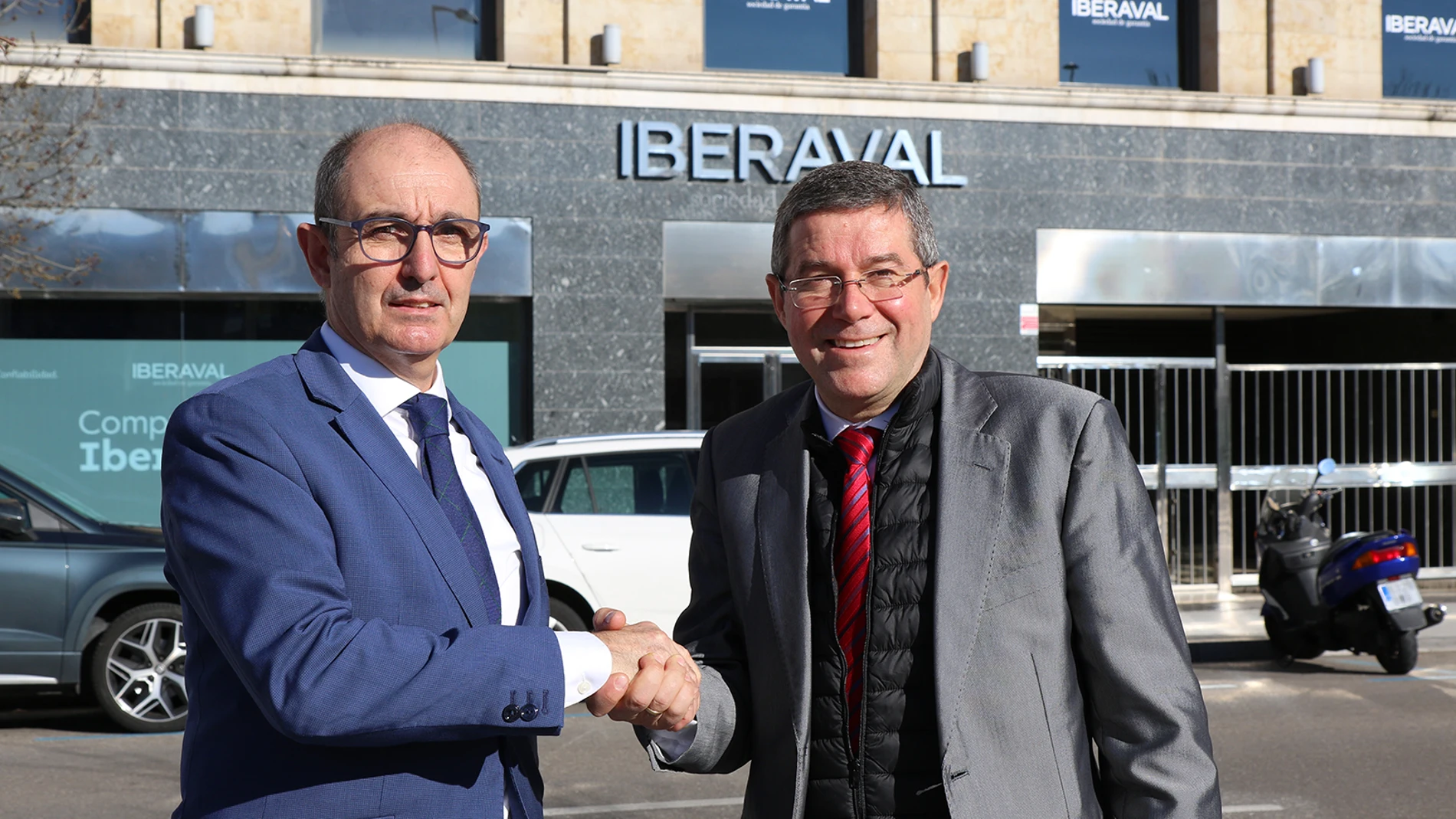 Firma del convenio entre Iberaval y ANEA