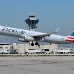 American Airlines explicó que la polémica pasajera implicada en el incidente fue incluida en la “lista interna de rechazo” de la aerolínea