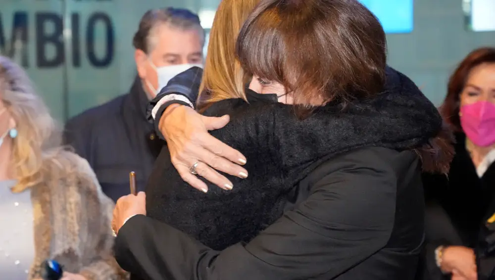 Mari Ángeles Grajal se reencuentra con Gisela Ostos, a 12 de enero de 2022, en Madrid (España).