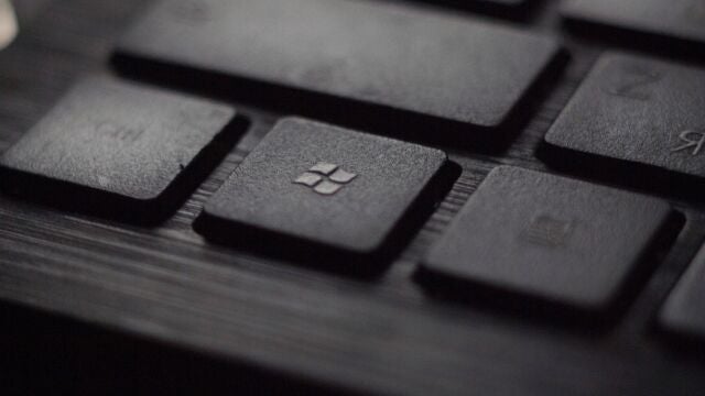 La lista de exclusiones de Microsoft Defender indica las ubicaciones del equipo fuera de la protección del antivirus.