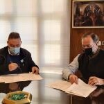 Firma del acuerdo entre la Caja Rural del Sur y la Federación Andaluza de Librerías
