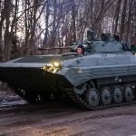 Militares rusos preparan sus vehículos militares para el ejercicio militar conjunto de Rusia y Bielorrusia "United Resolve 2022" en Bielorrusia, ayer