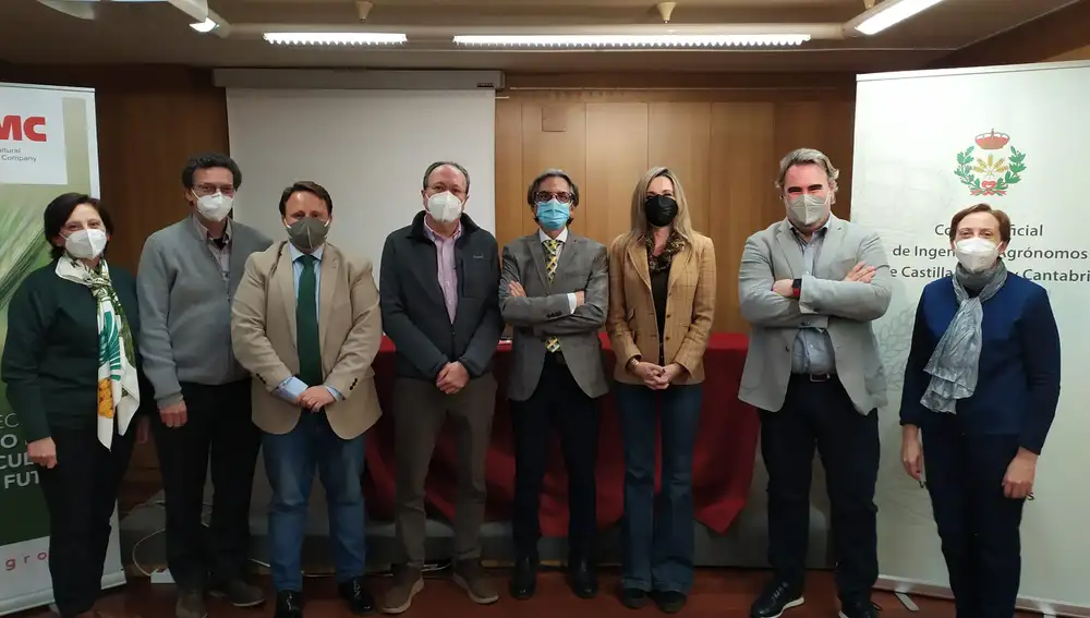 El decano- presidente del Colegio de Economistas de Valladolid, Palencia y Zamora, Juan Carlos de Margarida, protagoniza el ciclo de Tribunas Agropecuarias