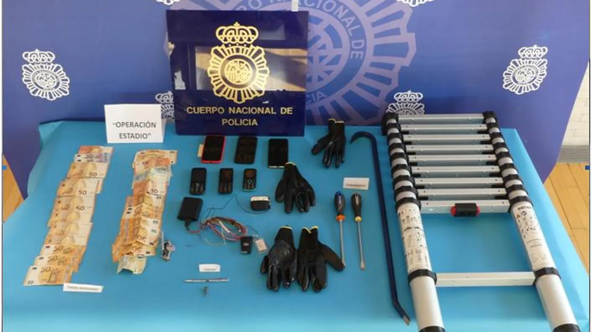 Material incautado por la Policía Nacional en el marco de la operación "Estadio"