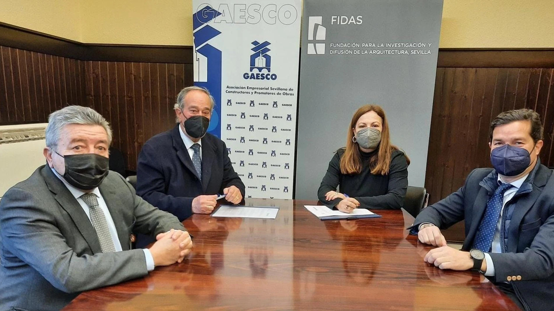 El acuerdo ha sido firmado entre Francisco Martín, Cristina Murillo, Juan Aguilera y Alejandro Durendes