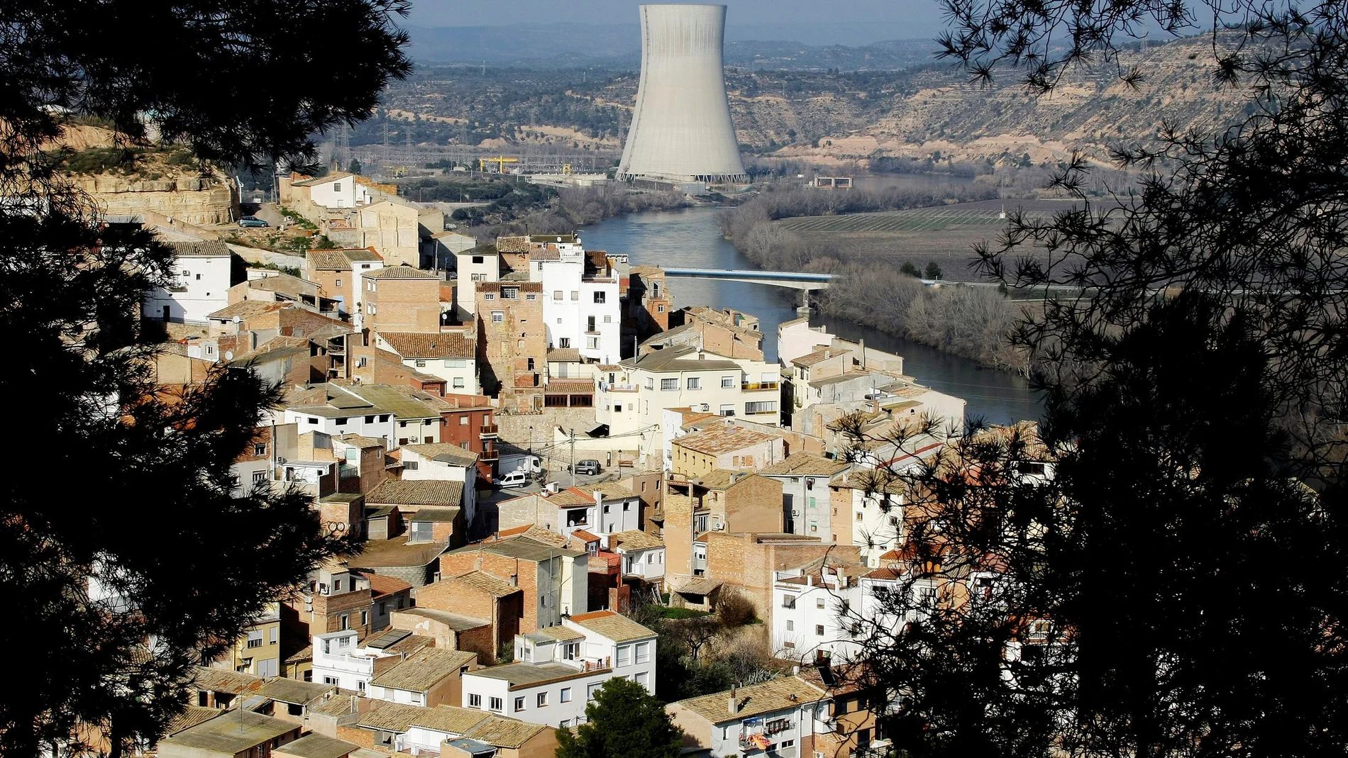 Foto de la central nuclear de Ascó