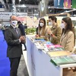 El presidente de las Cortes de Castilla y León, Luis Fuentes, visita la Feria Fitur