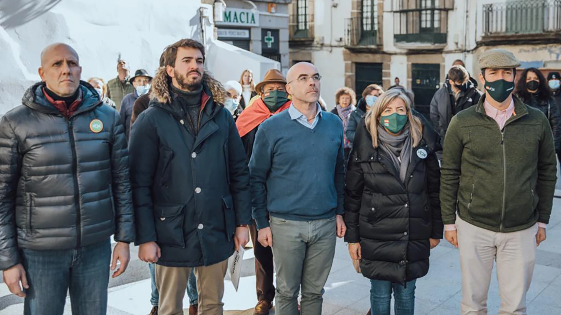 El vicepresidente Primero de Acción Política de VOX y eurodiputado, Jorge Buxadé, acompaña al candidato de la formación a la presidencia de Castilla y León, Juan García-Gallardo, en un acto en Béjar (Salamanca)