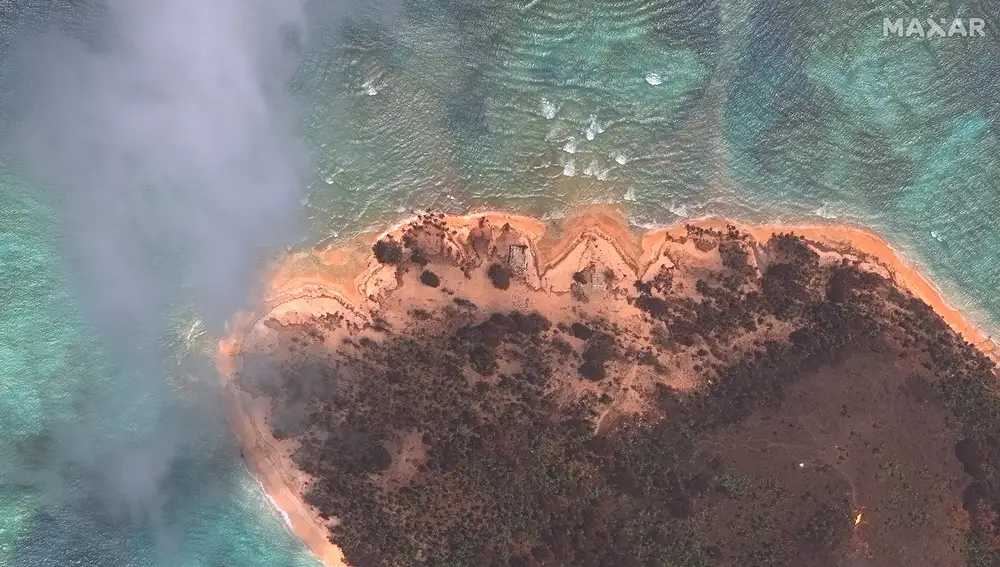 Una vista de los daños en la isla Mango después de la erupción