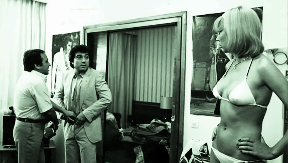 Andrés Pajares y Fernando Esteso en una escena de la película 'Los liantes' (1981)
