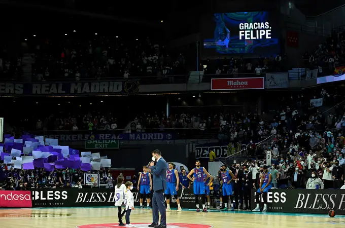 Así fue el homenaje a Felipe Reyes en el minuto 9 Real Madrid - Barcelona de la ACB (vídeo)