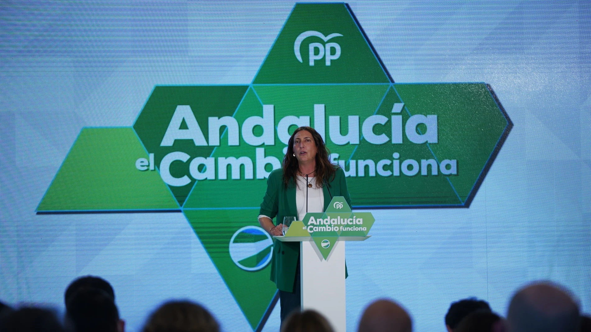 Loles López en la Convención del PP-A "Tres años de cambio en Andalucía" en Cádiz