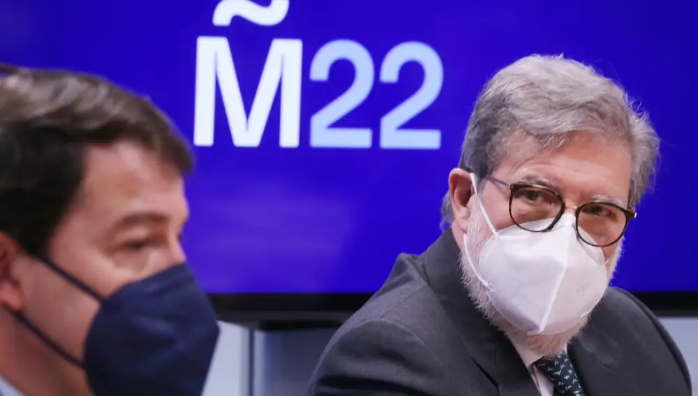 El presidente de la CEOE Castilla y León, Santiago Aparicio, traslada las peticiones de la patronal al candidato del PP