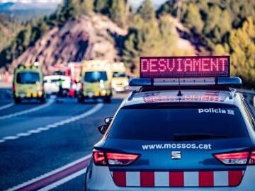 Un coche patrulla de Mossos, en un accidente de tráfico