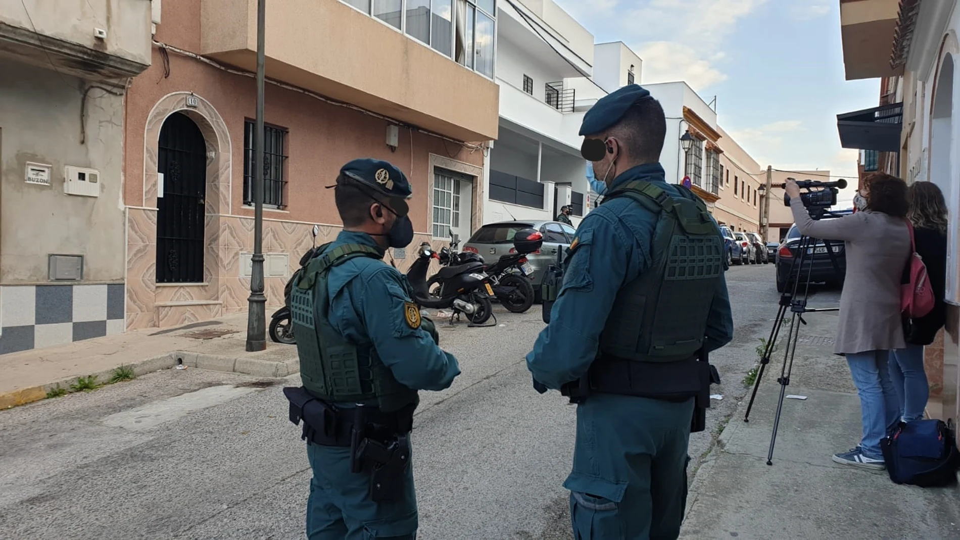 Agentes de la Guardia Civil en la operación desplegada en El Puerto y Barbate