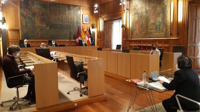 El presidente de la Diputación de León, Eduardo Morán, preside el pleno de la Diputación de León de este mes de enero. DIPUTACIÓN DE LEÓN 26/01/2022