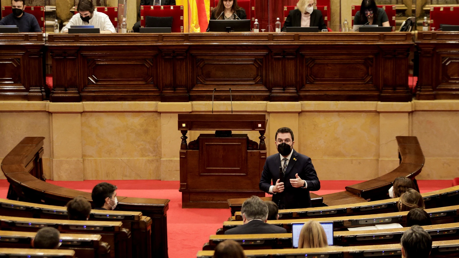 Sesión de control en el pleno del Parlament,