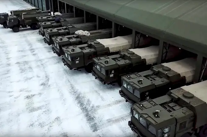 Rusia acumula misiles para golpear el sistema energético de Ucrania en invierno, avisa Zelenski