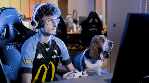 Rastreator patrocinador de Movistar Riders