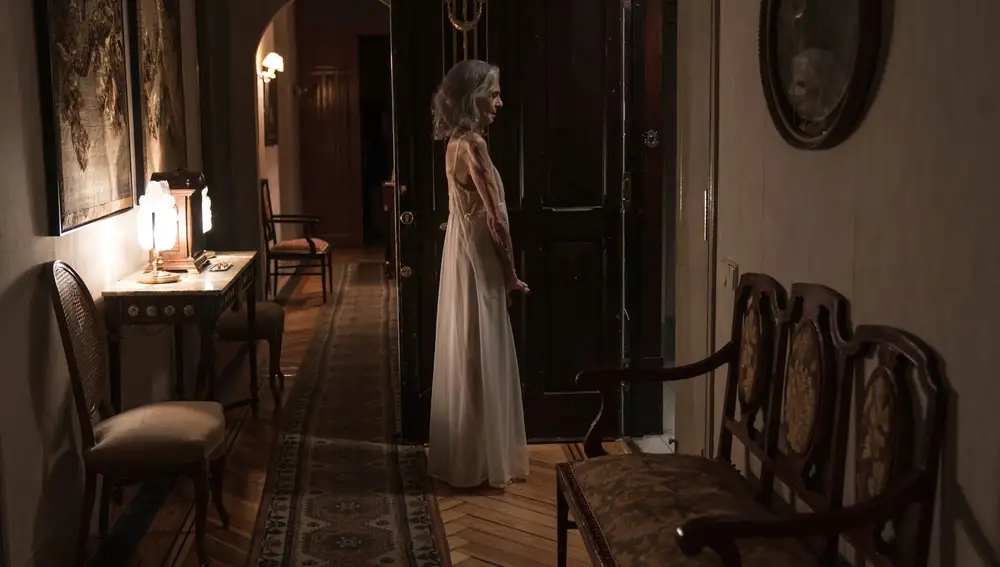 Vera Valdez en "La abuela"