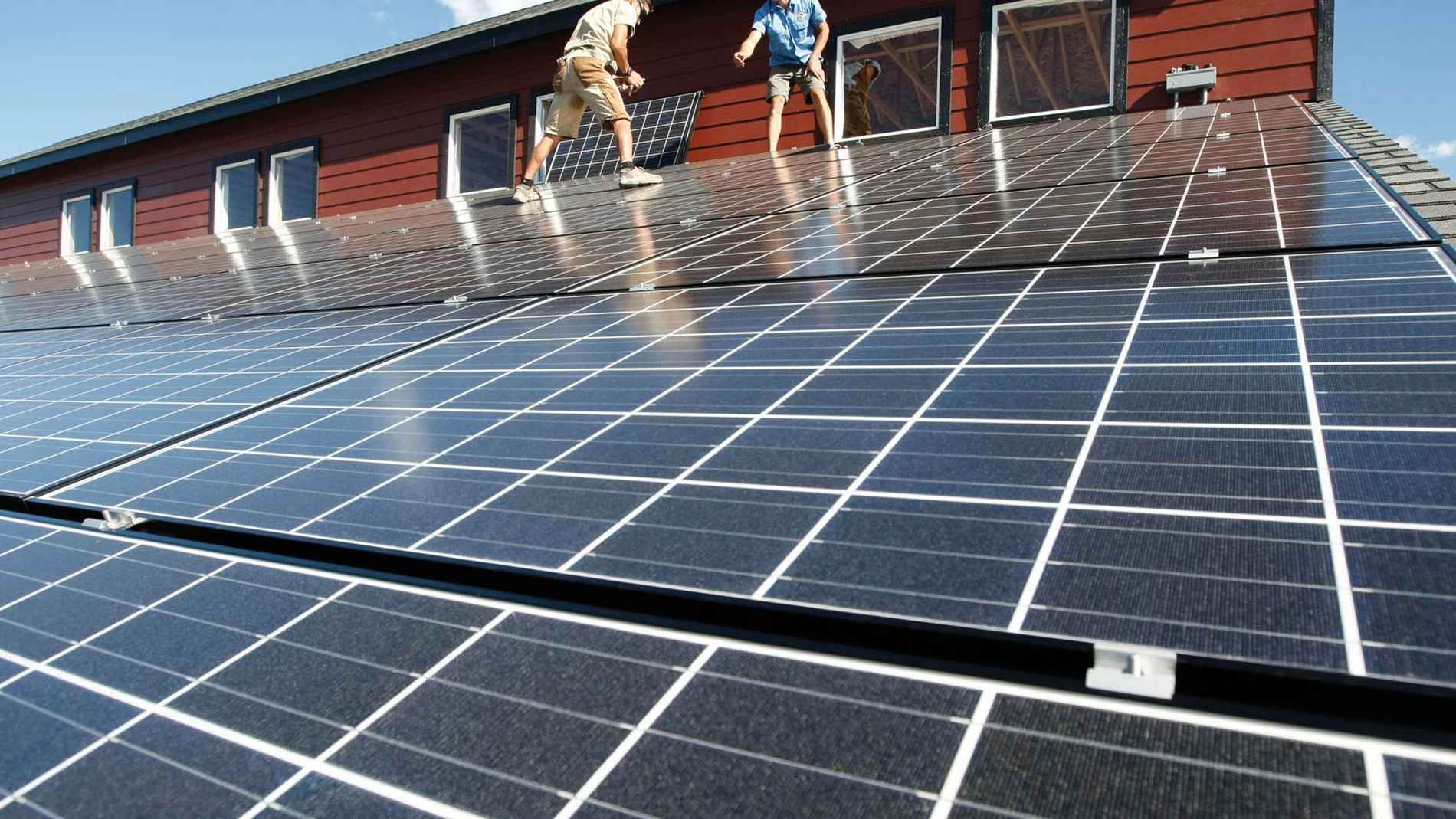 Instalar placas solares y autoconsumo fotovoltaico - SolarProfit