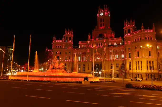 España se ilumina para celebrar el 54.º cumpleaños del Rey Felipe VI