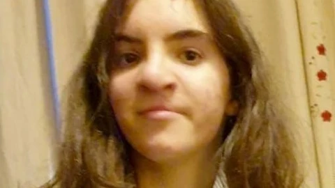 Zhenia tiene 16 años y mide 1,50