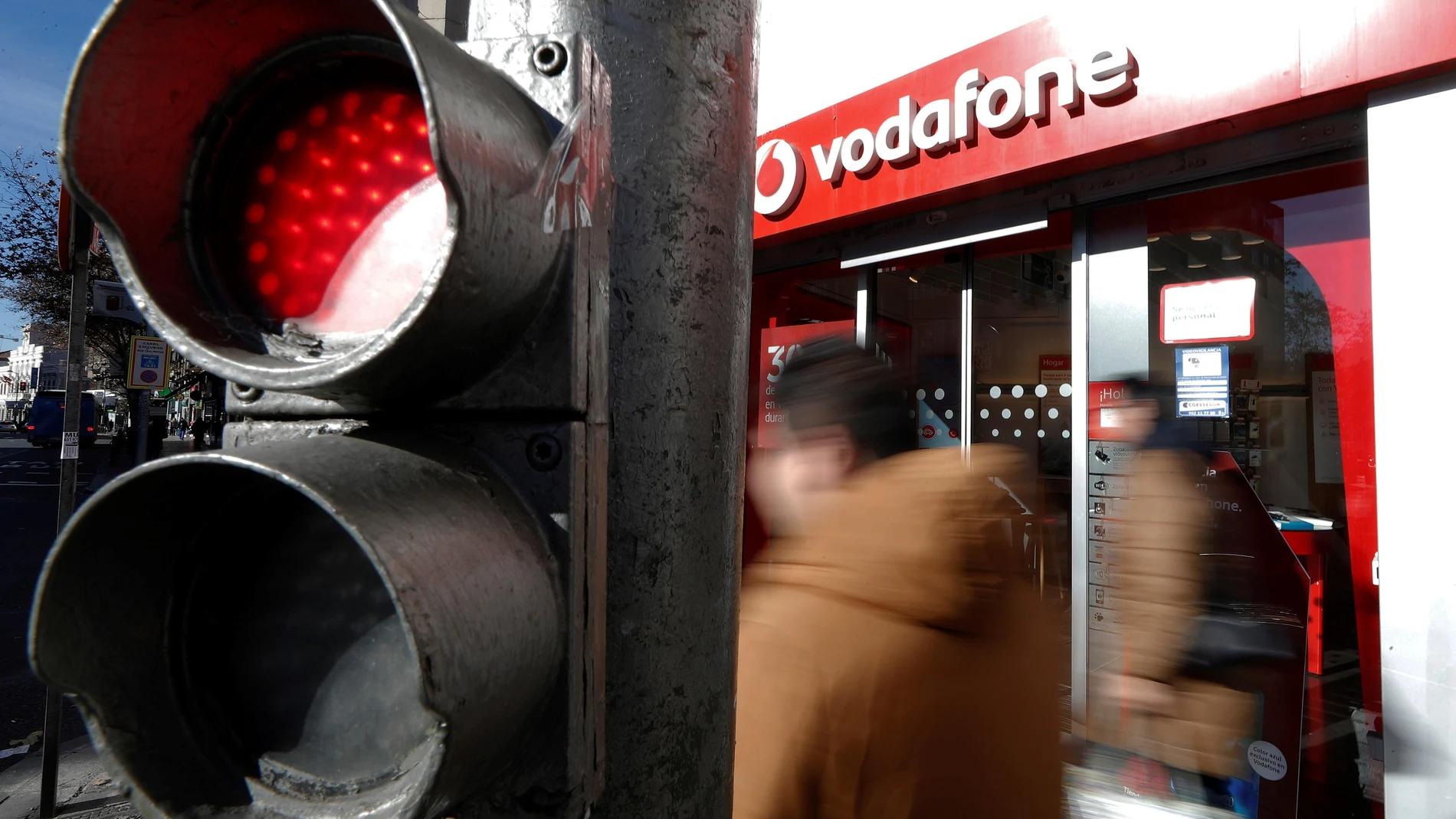 Vodafone podrá recurrir en apelación la sentencia que le condena a indemnizar al hombre al que "avasalló" a llamadas