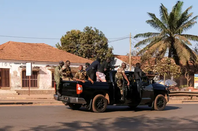 El tiroteo en una radio de Guinea Bissau solo se añade a la escalada de violencia en África