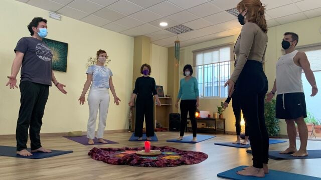 Yoga y taichí son algunas de las disciplinas que se imparten
