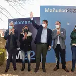  Mañueco promete la reindustrialización de Ciudad Rodrigo y la continuación de la línea férrea de Fuentes de Oñoro