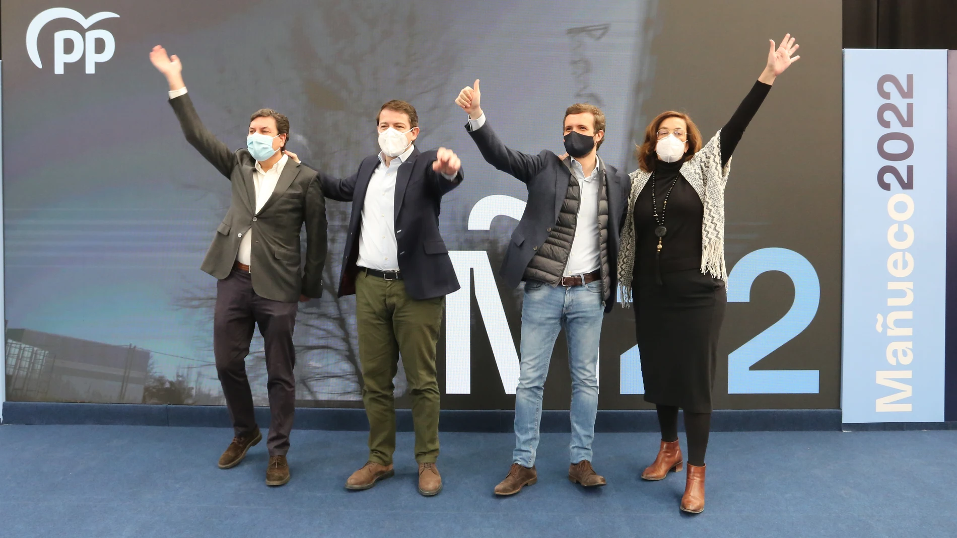 Fernández Mañueco, Pablo Casado, Ángeles Armisén y Carlos Fernández Carriedo, durante el acto celebrado en Palencia esta mañana
