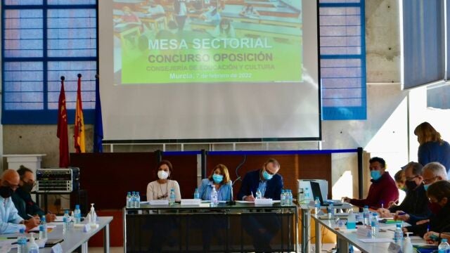 Reunión de la Mesa Sectorial de Educación