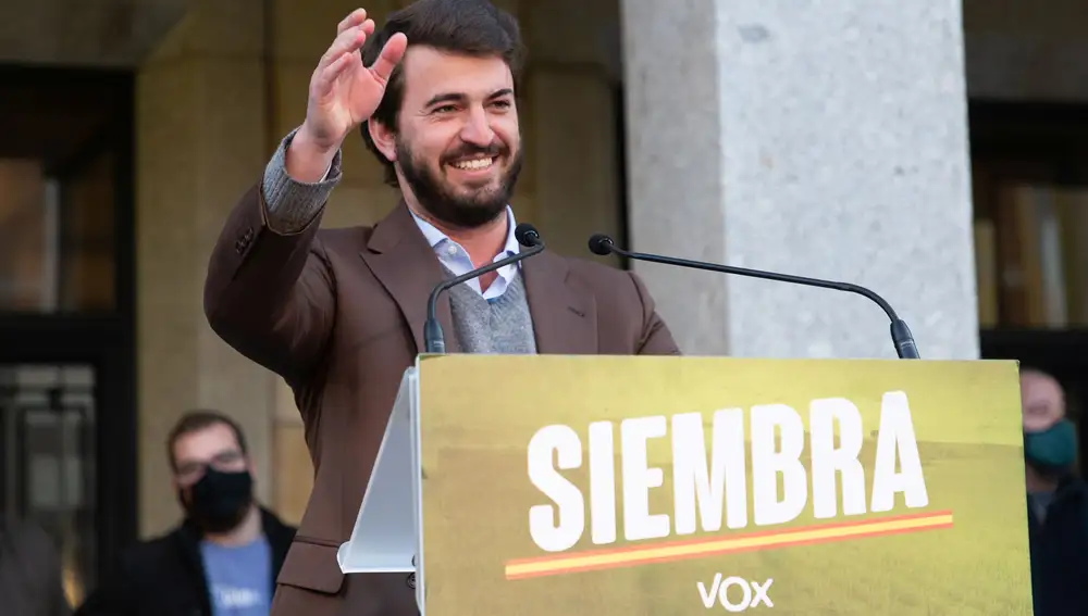 El presidente de VOX, Santiago Abascal, y el candidato a la Presidencia de la Junta de Castilla y León, Juan García-Gallardo, dan un mitin en Zamora.