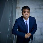 El CEO de Huawei, mantiene la apuesta de su empresa por la inversión y el talento