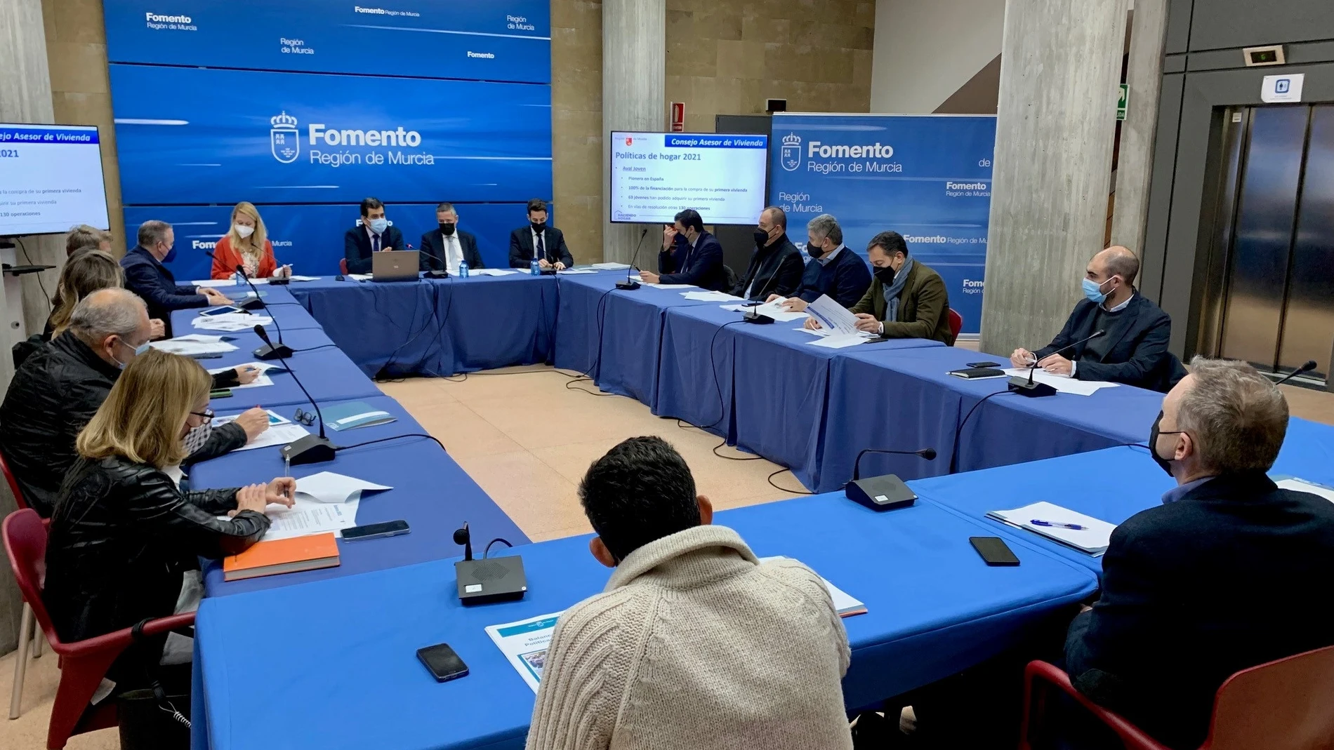 El consejero de Fomento e Infraestructuras, José Ramón Díez de Revenga, durante la reunión del Consejo Asesor de Vivienda de la Región de Murcia
